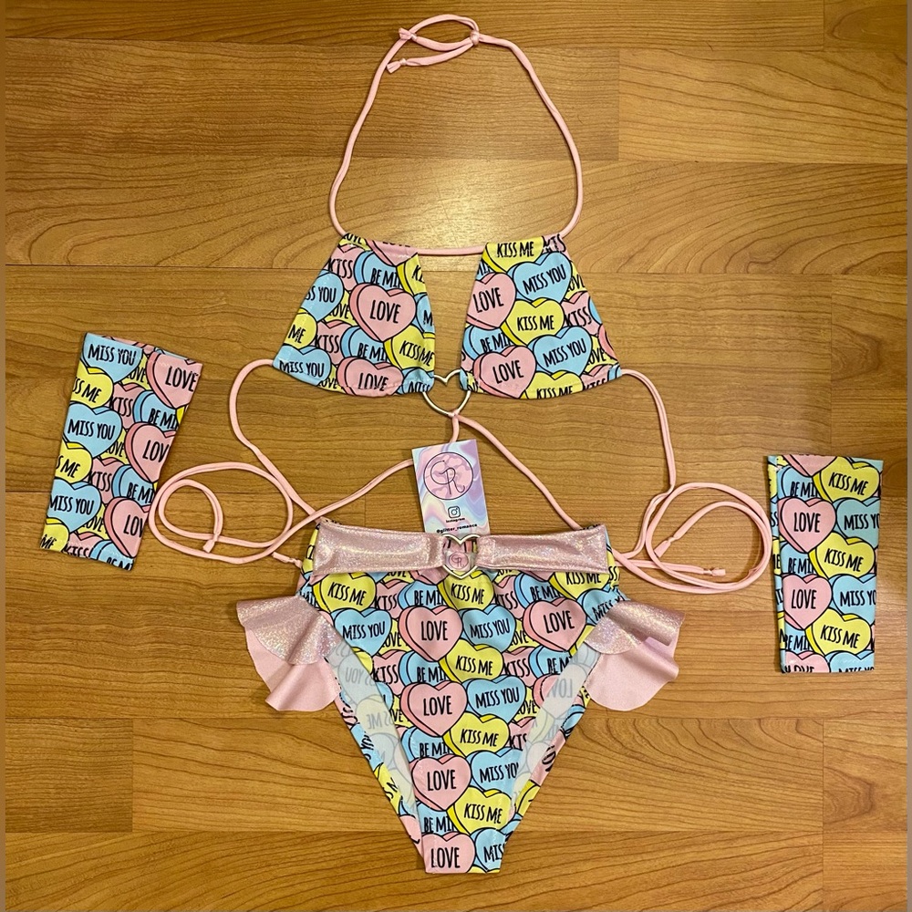 Candy Hearts Pastel 4-Piece Rave Set - Picture 11 of 11